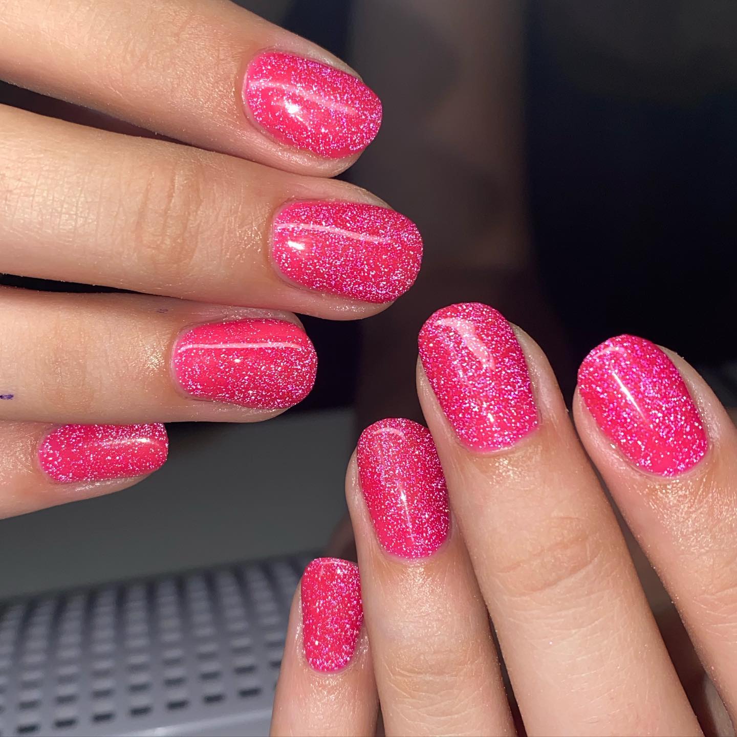 Shimmery nails and this glowy outcome will look amazing for the Christmas or holiday season.