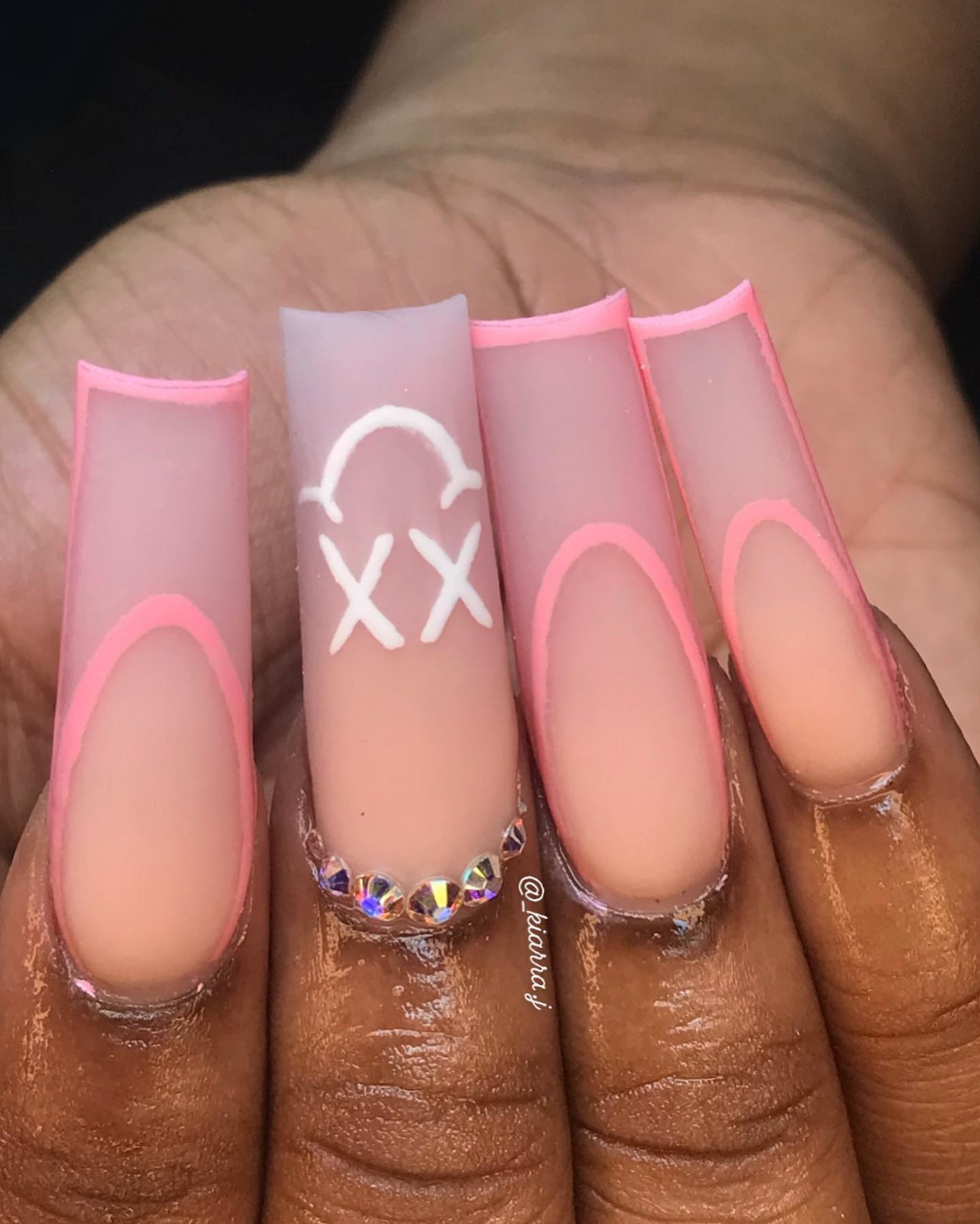 Matte pink nails can also be so fun and different. Want to give them a go?