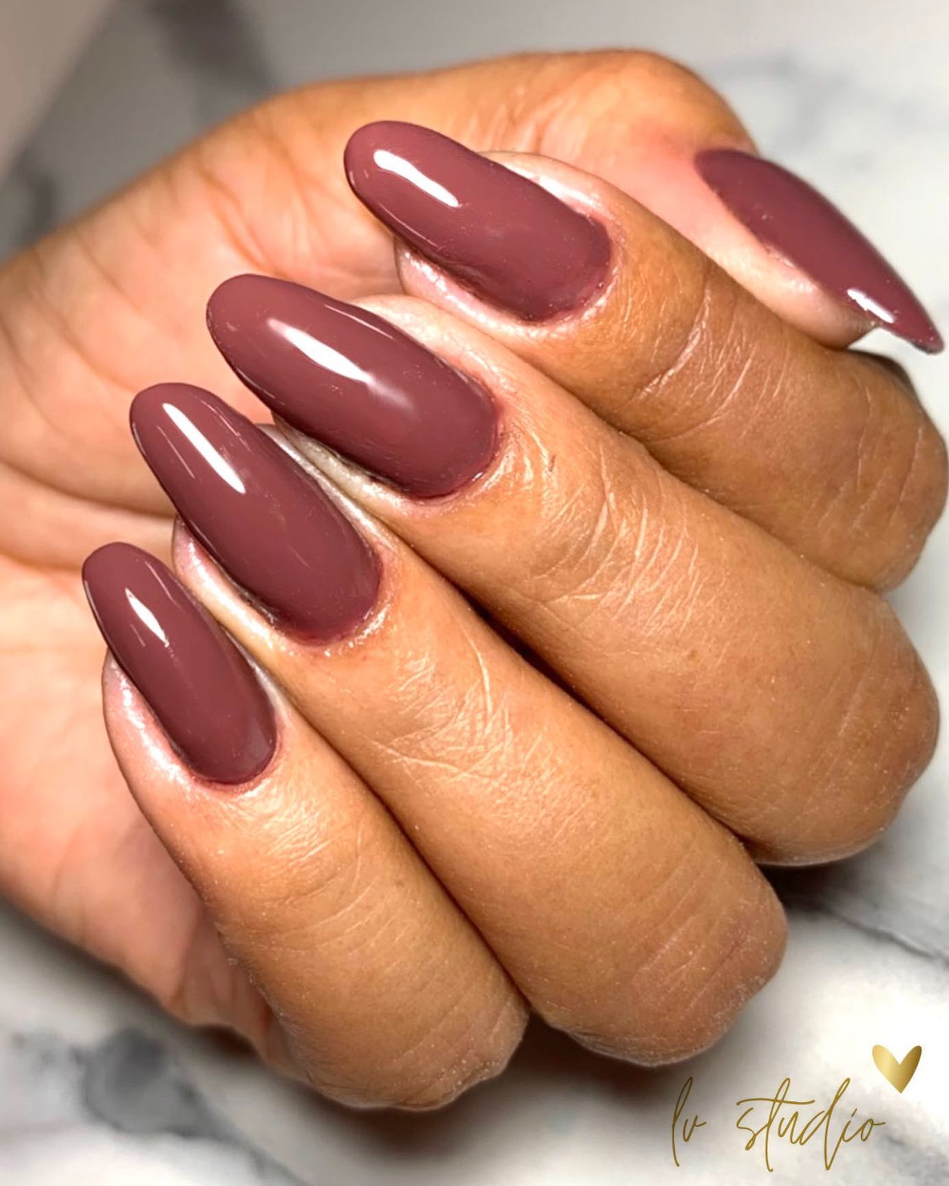 True fall shade that will look the best on those who like to experiment with different shades of nude.