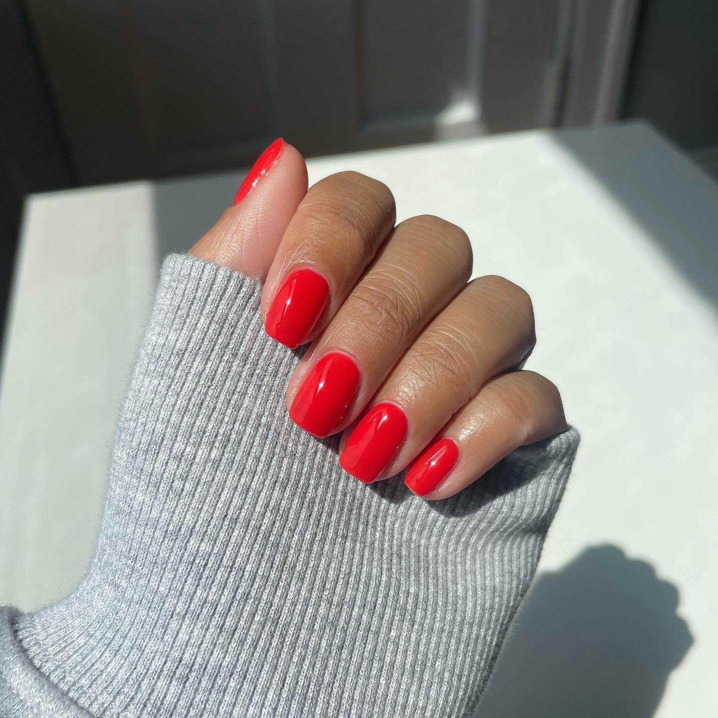 If you like plain nails, this clean red look is for you. It is super easy and it gives you a great look.