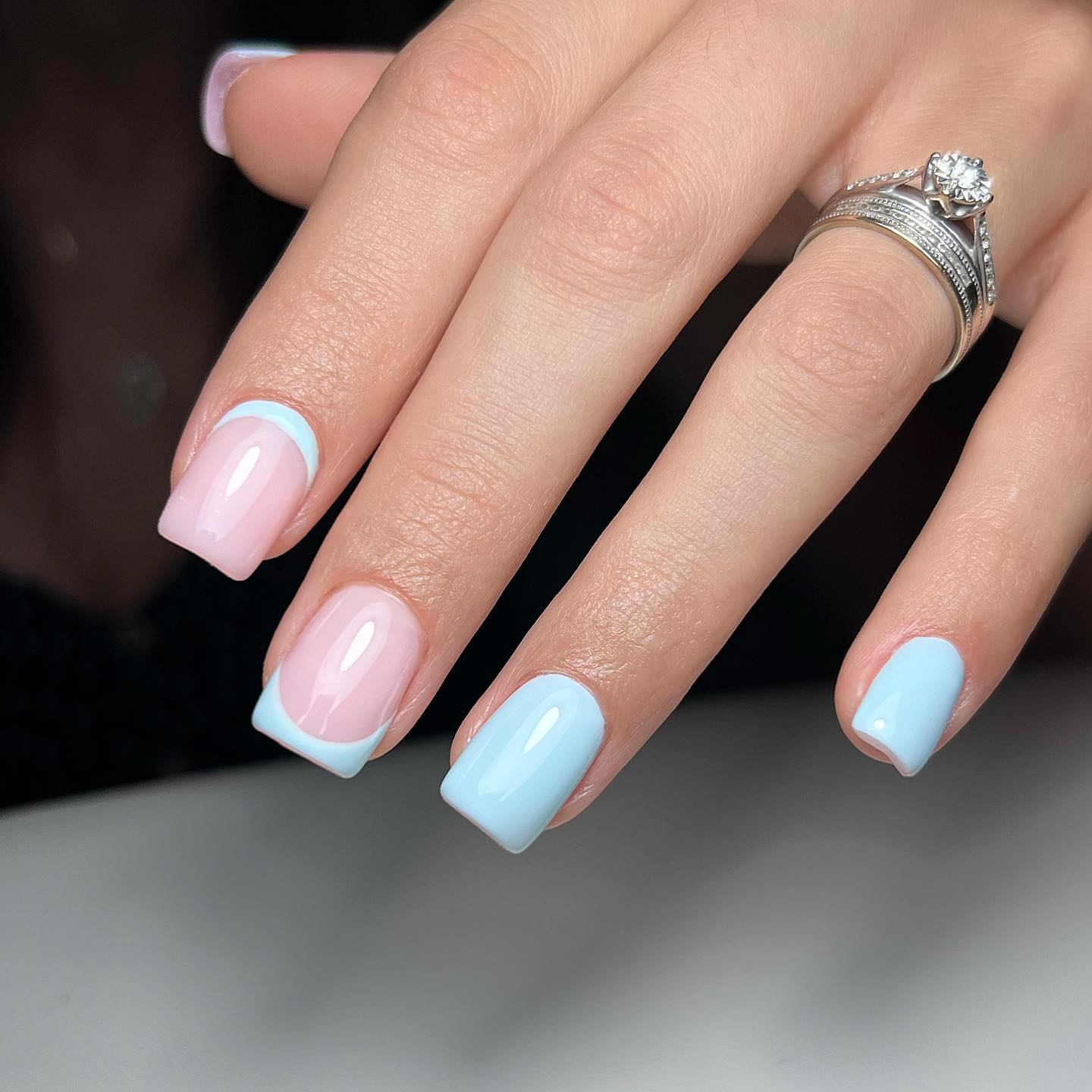 We all know about the colorful French tips, but have you ever tried the reverse one? The example above is a perfect one of it. Go for it if you want something new.
