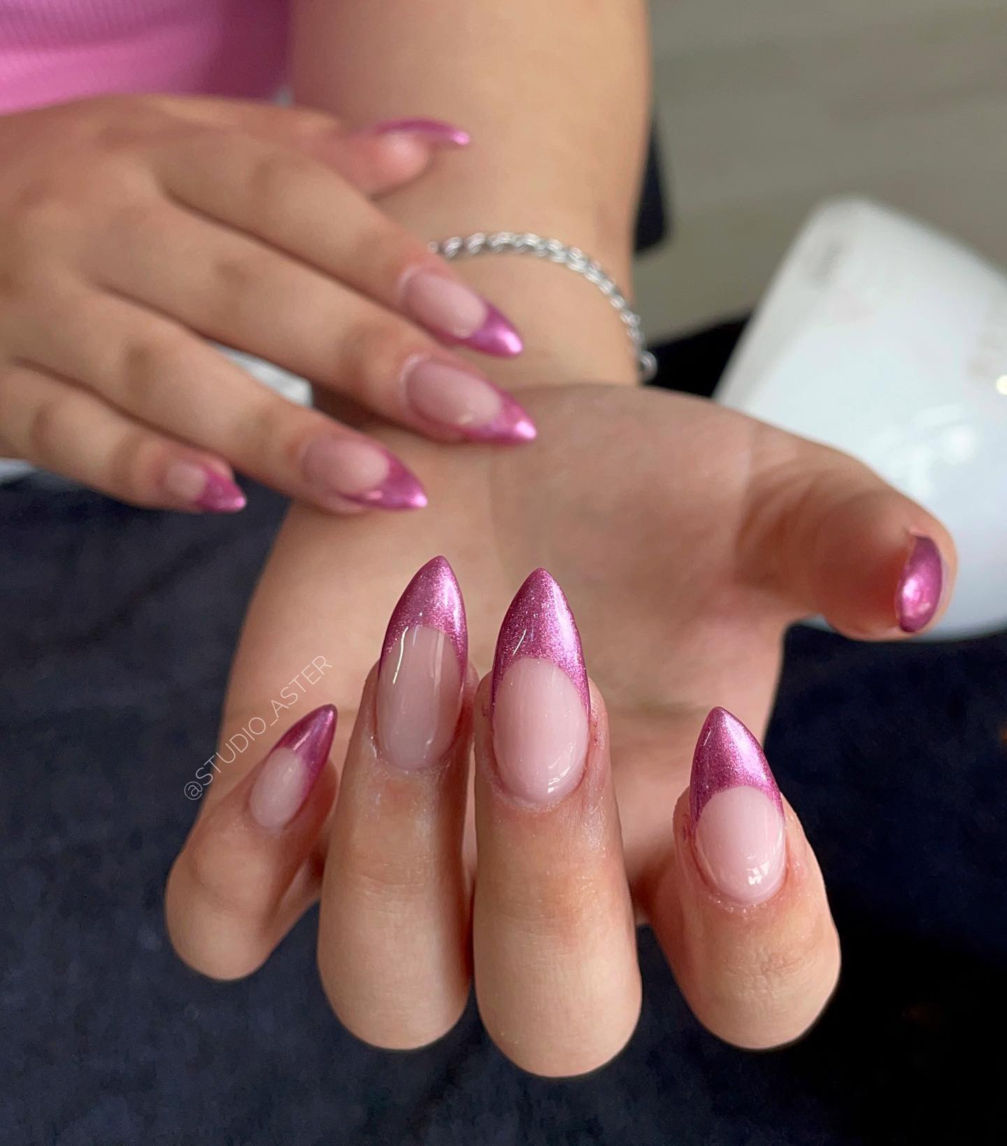 As a classic, French mani is always ready to make your nails gorgeous! So, you can get this gorgeous look with pink chrome tips, too.