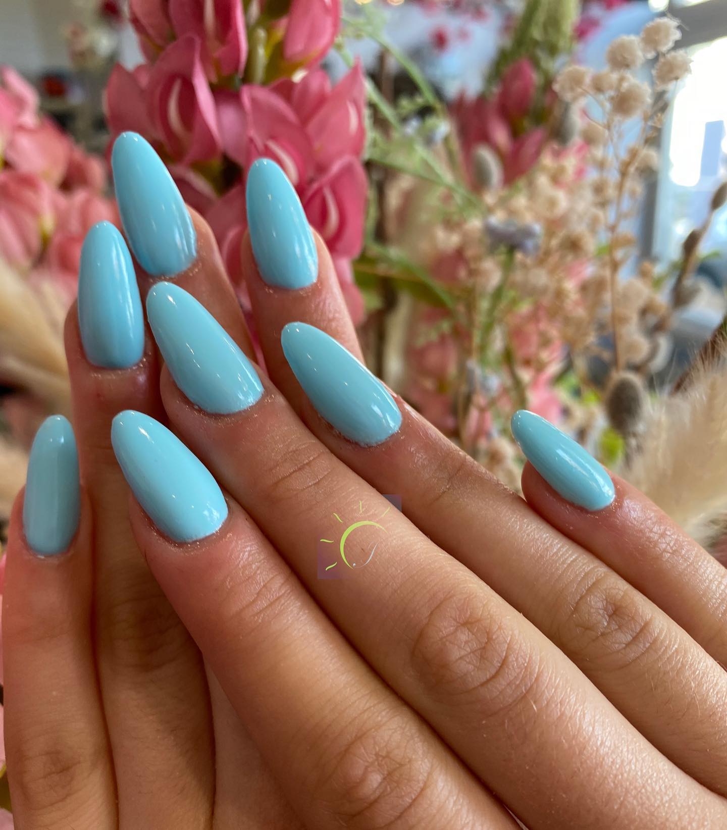 It looks more like a pastel tone of blue and it is amazing. If you want to rock this summer, you should definitely go for this mani.
