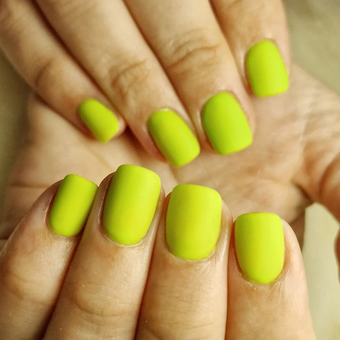 Why don't you try something new and apply a kiwi matte nail polish? It will look amazing in your nails.