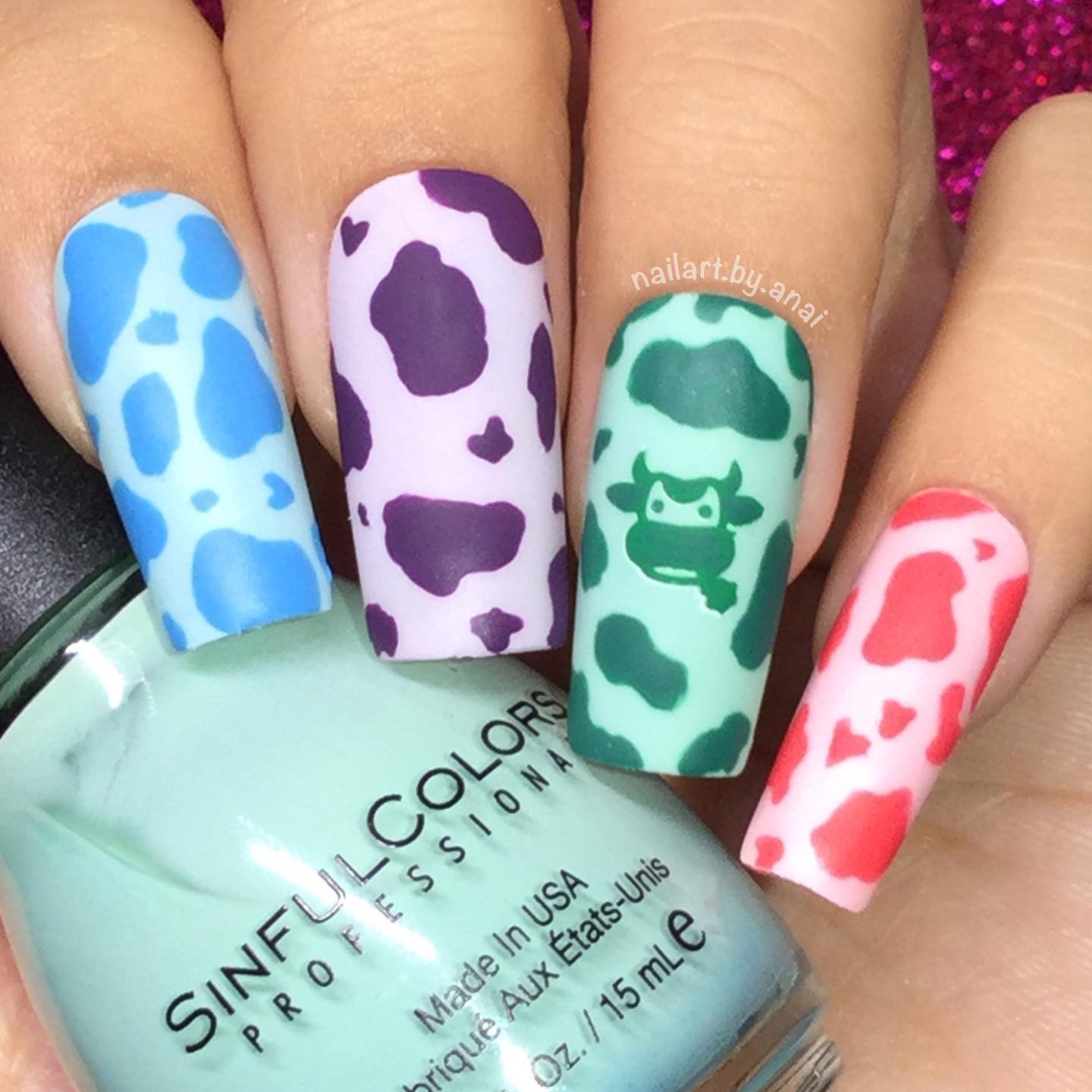 The different colors and patterns in this nail art are adorable! I'm not sure if it's the matte finish or the cow print itself, but there's something about this that reminds of a watercolor painting. It definitely looks like a piece of art!