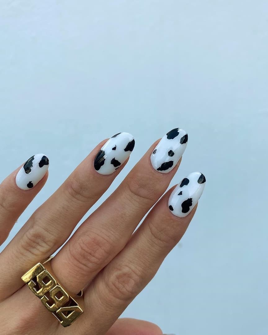 They're pretty! They're just like regular cow print nails, but without any extra colors or designs. You can get them in any color you want, though. It's time to shine with your almond manicure.