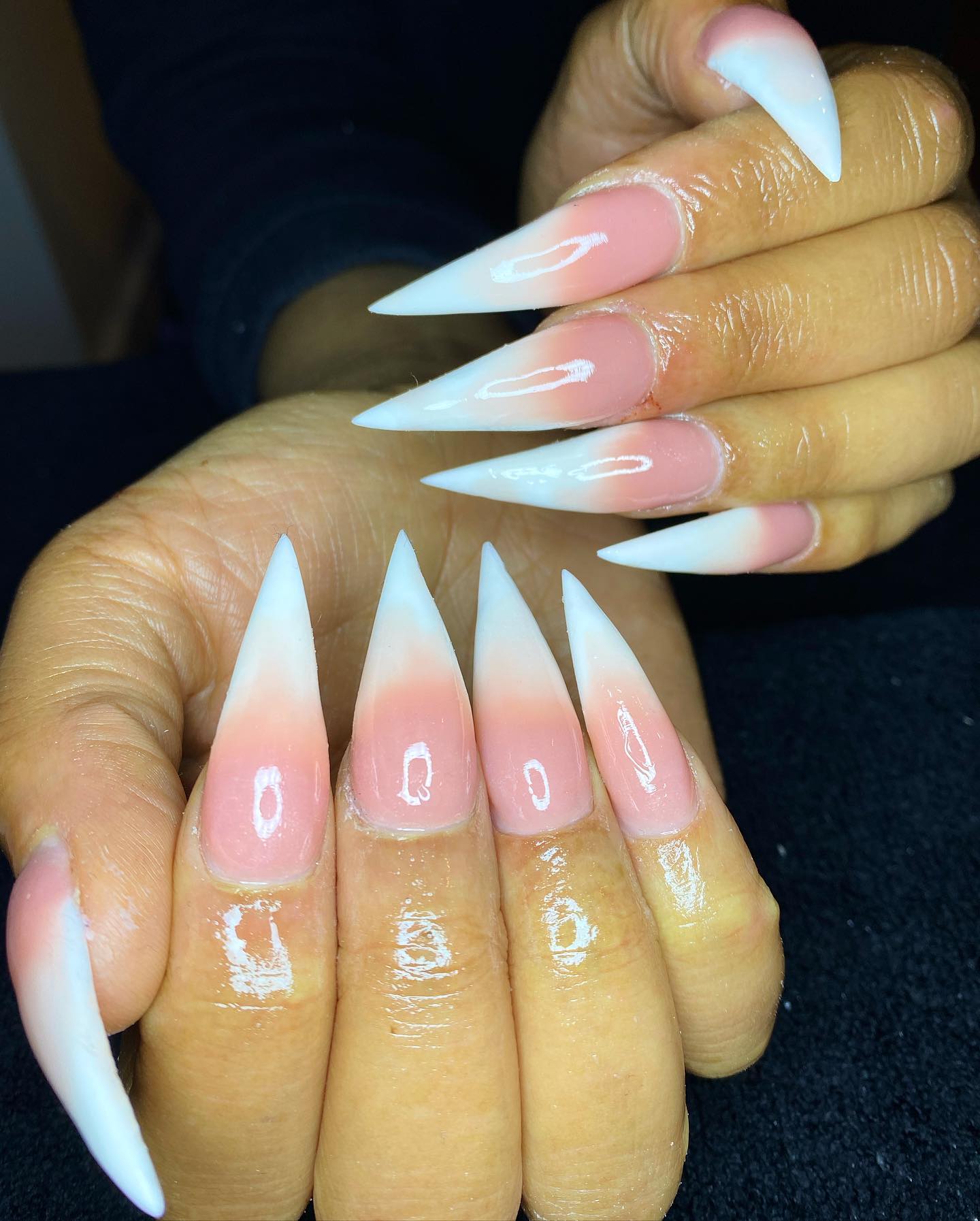 Being claw-like nail design, stiletto nails can make you feel like you are bold and you are in charge. To give these bold nails a different look, you should go for a pink and white ombre nail design.