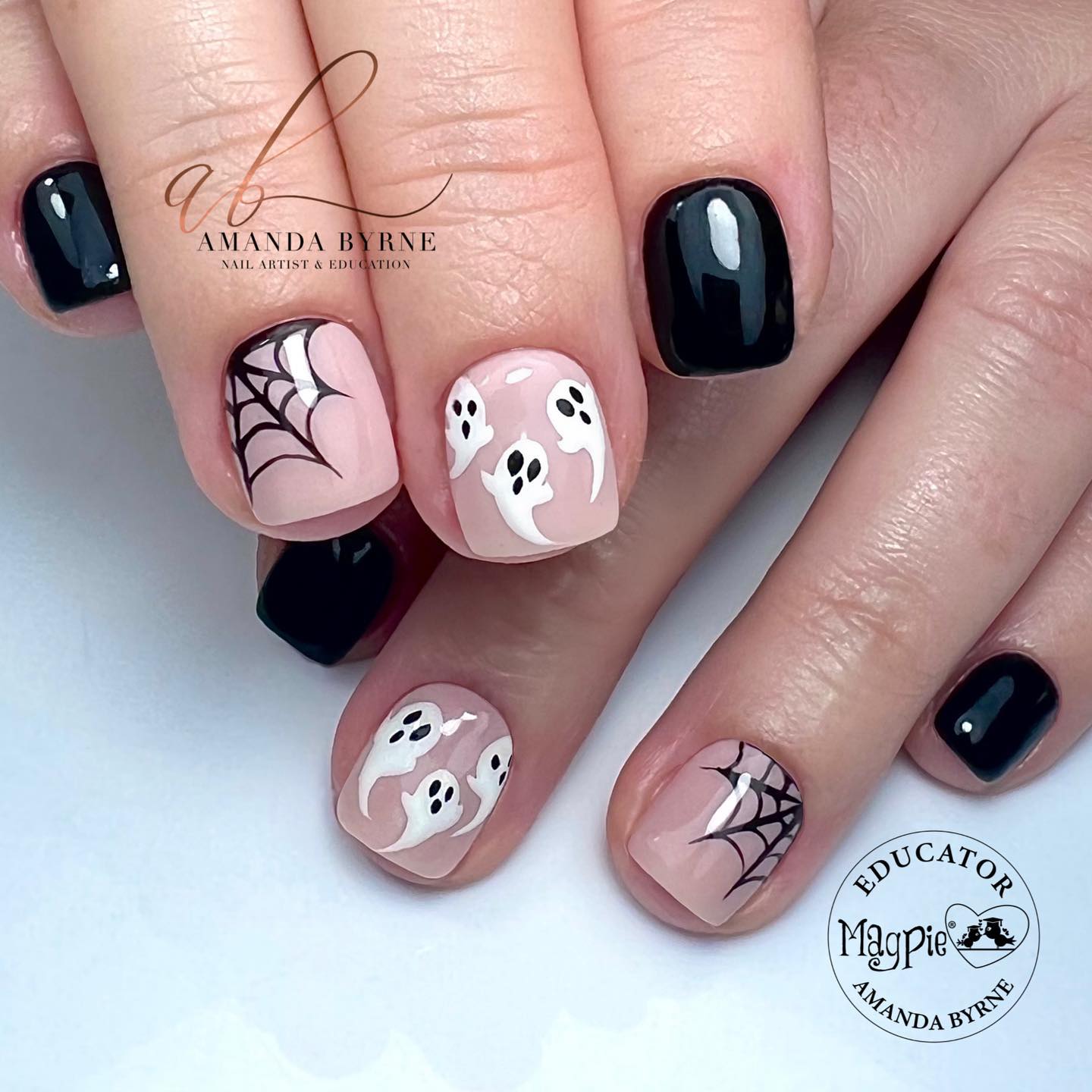 The best thing about Halloween is getting to try out some awesome and creative Halloween nails. Let's scare your friends with spider webs and ghosts.