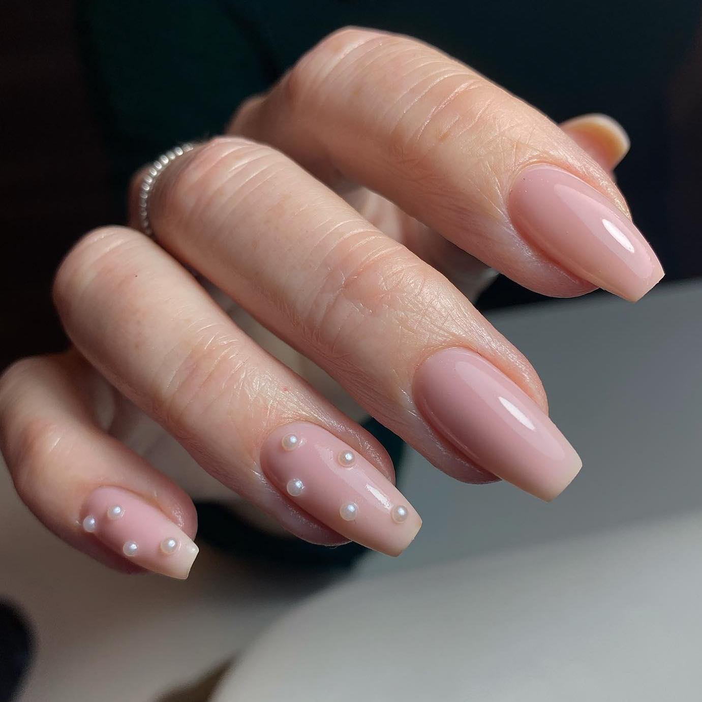 Manicure Monday: 7 Easy Pearl Nail Art Designs 