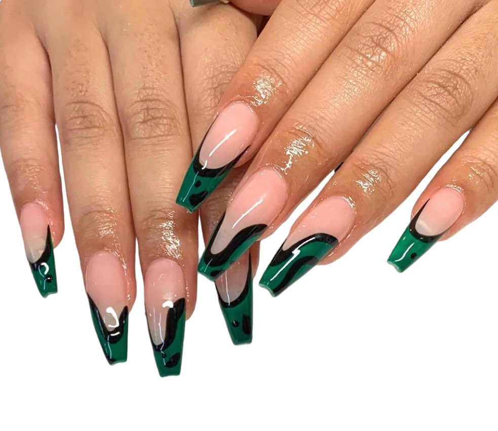 30 Best Dark Green French Tip Nails Ideas for Home