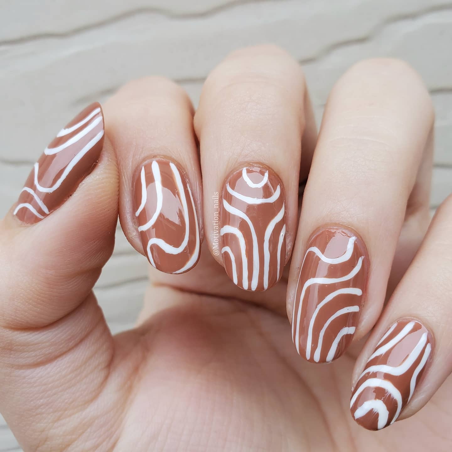 Amazon.com: Fall Short Press on Nails French Tip Fake Nails Medium Length  Hand-Painted Short Nails Glossy Nude with Leaves Designs Acrylic Nails  Brown Nail Tips Full Cover Glue on Nails for Women
