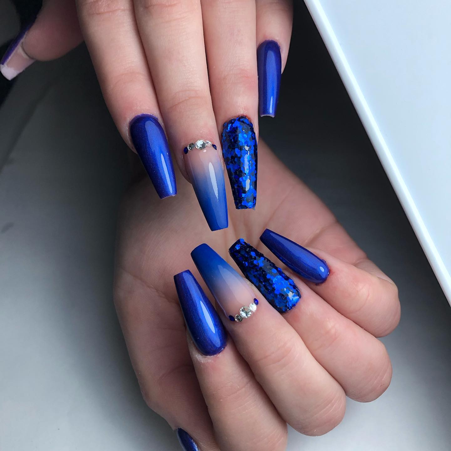 Nails on Black Women — Bleu dans Matte . 🖤🌉💅🏾 #Yaris.Nails